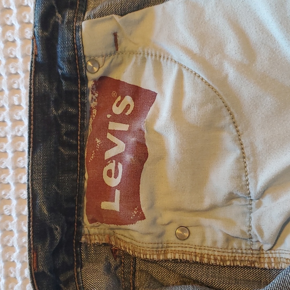 Levi's - Picture 13 of 14